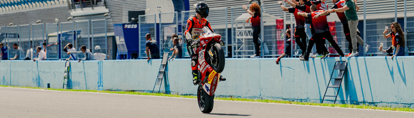 El equipo Speed Racing domina el primer fin de semana del Campeonato Supersport NG 2025