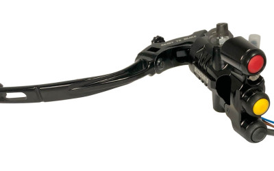 Innovazione al Massimo: scopri la nuova Pompa Freno Radiale Accossato “Ready to Brake” con pulsantiera integrata!